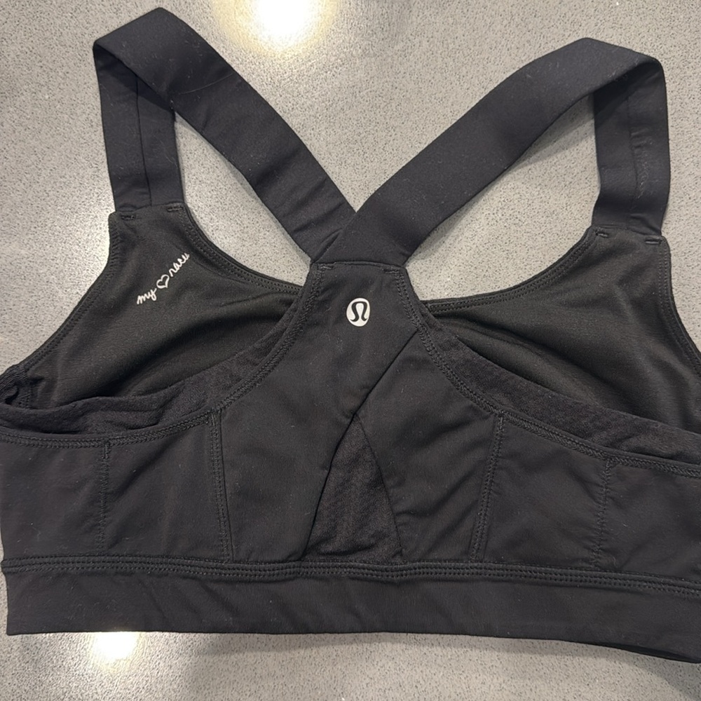 Lululemon Sports Bra (8)